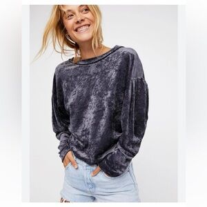 We The Free “Milan Crushed Velvet Sweater” in Milan Gray Size Small Women’s